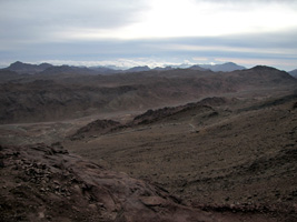 Aussicht auf das Sinai-Gebirge (Foto: Eichner-Ramm) Aussicht auf das Sinai-Gebirge (Foto: Eichner-Ramm)