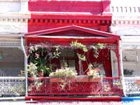 In der City von Adelaide entdeckt man wundersch&ouml;ne alte Balkone wie diese