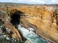Nahe der Zw&ouml;lf Apostel befindet sich die Loch Ard Gorge