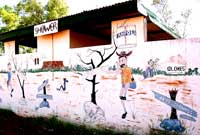 Bemaltes Dusch-Geb&auml;ude in Curtin Springs