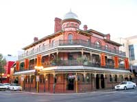 Pub in Northbridge, dem Am&uuml;sierviertel von Perth
