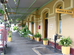 H&uuml;bsch und gepflegt: Bahnsteig im Railway Museum