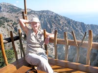 Caf&eacute; hoch &uuml;ber der Imbros-Schlucht