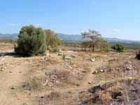 Bislang nur wenig freigelegt ist auf dem S&uuml;dh&uuml;gel des antiken Olynthos