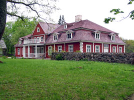 Lettlands einziges Herrenaus aus Holz steht in Ungurmuiza (Foto: Eichner-Ramm) Lettlands einziges Herrenaus aus Holz steht in Ungurmuiza (Foto: Eichner-Ramm)