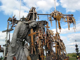 Kreuze soweit das Auge reicht (Foto: Eichner-Ramm) Kreuze soweit das Auge reicht (Foto: Eichner-Ramm)