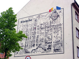 Wer die Orientierung verliert, dem hilft der Altstadt-Plan auf dieser Häuserwand weiter (Foto: Eichner-Ramm) Wer die Orientierung verliert, dem hilft der Altstadt-Plan auf dieser Häuserwand weiter (Foto: Eichner-Ramm)