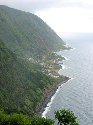 Blick hinunter zur Faj&atilde; dos Vimes (Foto: Eichner-Ramm)