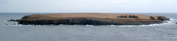 Ilhéu do Topo: Östlichster Punkt von São Jorge (Foto: Eichner-Ramm) Ilhéu do Topo: Östlichster Punkt von São Jorge (Foto: Eichner-Ramm)