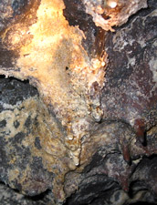 Die Gruta das Torres erm&ouml;glicht einen Blick ins Innere der Insel. (Foto: Eichner-Ramm)