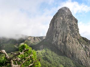 Erodierter Vulkanschlot: Roque Agando Erodierter Vulkanschlot: Roque Agando