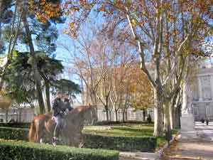 Winterlicher Plaza Oriente Winterlicher Plaza Oriente