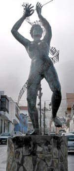 Musikalischer Ort: Arafo hat Musikern und S&auml;ngern ein Denkmal gesetzt