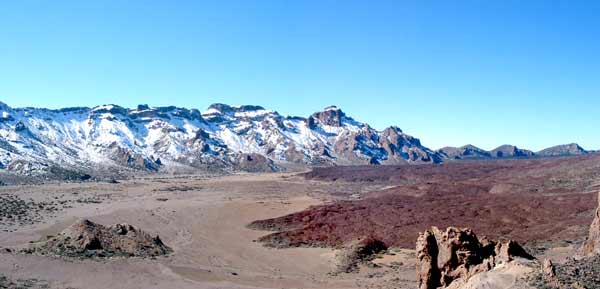 Zweifellos eine der interessantesten Landschaften Teneriffas: Cañadas im Teide Nationalpark Zweifellos eine der interessantesten Landschaften Teneriffas: Cañadas im Teide-Nationalpark