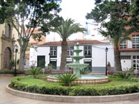 Brunnen vor dem Rathaus in G&uuml;&iacute;mar