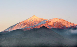 Kitschig-sch&ouml;n: Blick auf den Teide im Abendlicht