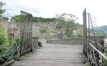 Am Felsenweg: Fort Helfenstein