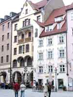 Platzl: Hier steht nicht nur das Hofbr&auml;uhaus