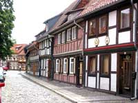 Geschlossenes Fachwerkensemble: Hinterstra&szlig;e