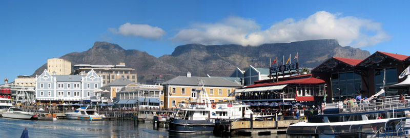 Waterfront vor Tafelberg (Foto: Eichner-Ramm) Waterfront vor Tafelberg (Foto: Eichner-Ramm)