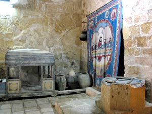 Klostersch&auml;tze: 1600 Jahre altes Taufbecken